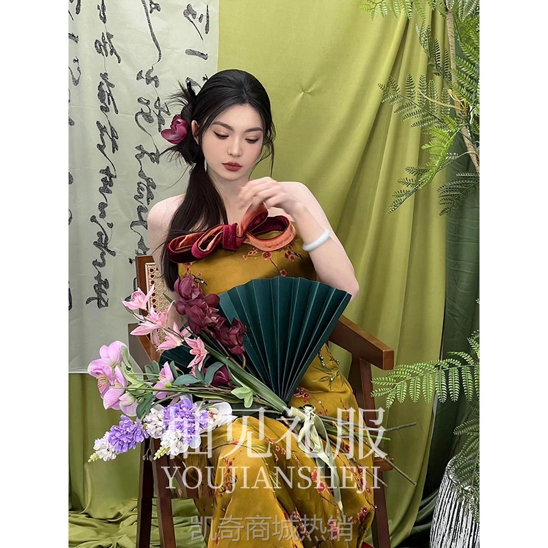 新中式晨袍女2024新款高级感蝴蝶结新娘订婚礼服裙鱼尾抹胸敬酒服