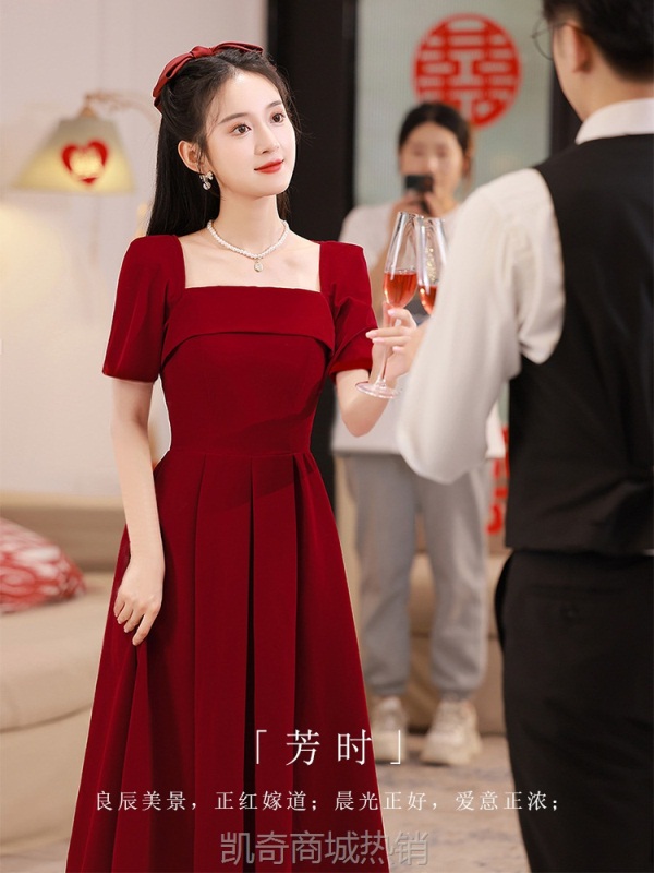 酒红色丝绒敬酒服新娘结婚回门礼服小个子订婚连衣裙秋冬平时可穿